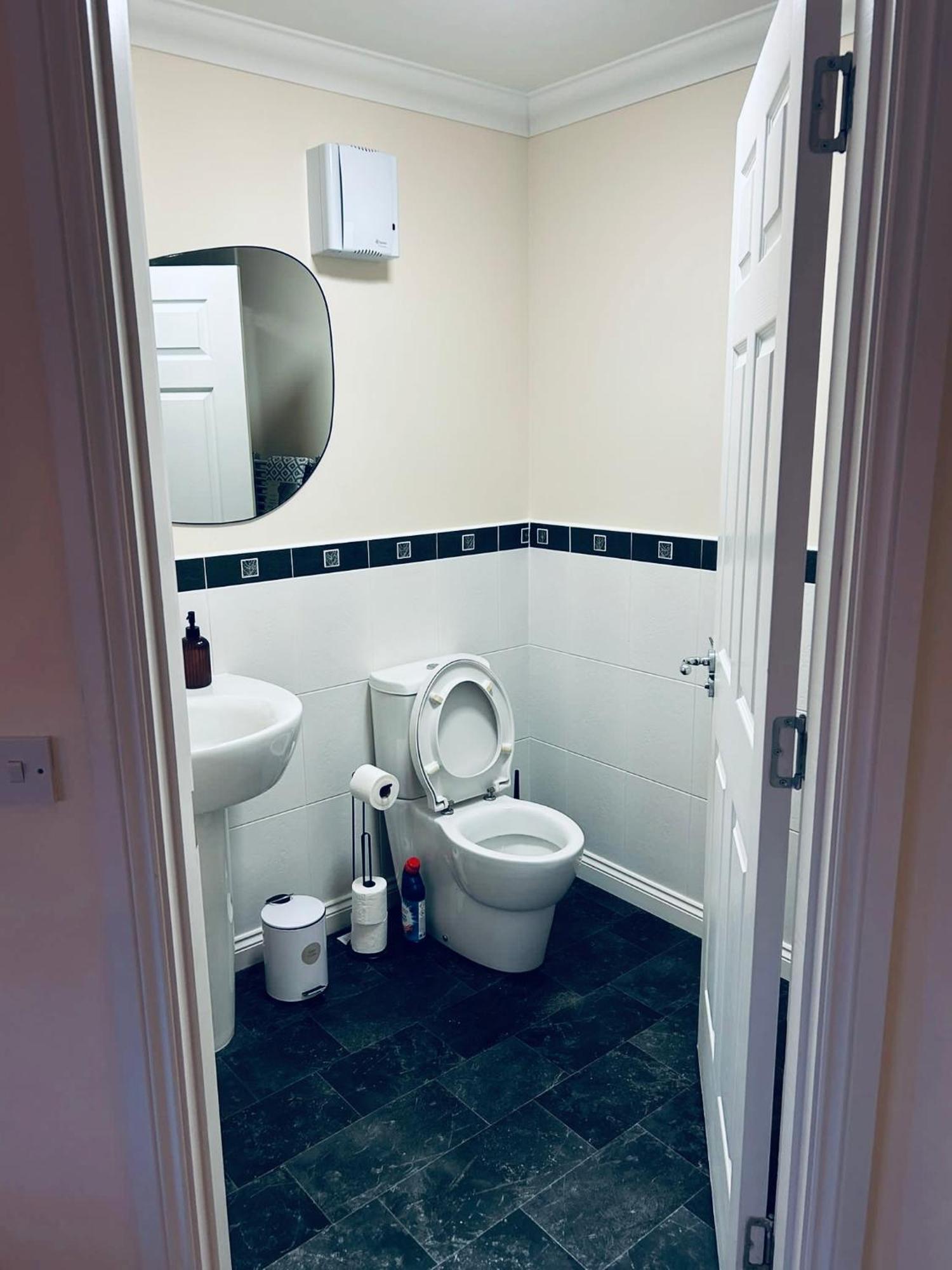 Central Cosy Riverview Apartment 2 Bed, 2 Bath, Free Parking / Wifi Inverness Exterior foto